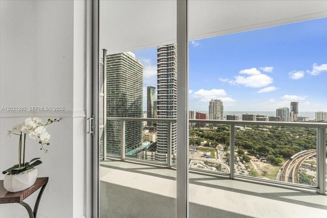 79 SW 12th St 3401-S, Miami, FL 33130