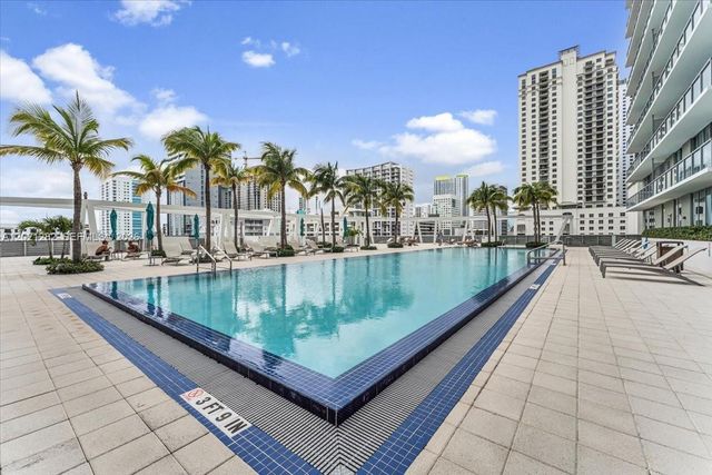 79 SW 12th St 3401-S, Miami, FL 33130