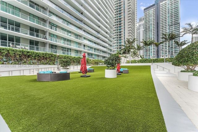 79 SW 12th St 3401-S, Miami, FL 33130