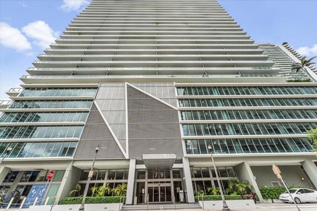 79 SW 12th St 3401-S, Miami, FL 33130