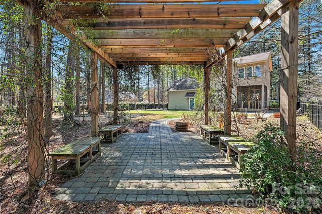 1156 Nixon Heights Lane, Denver, NC 28037