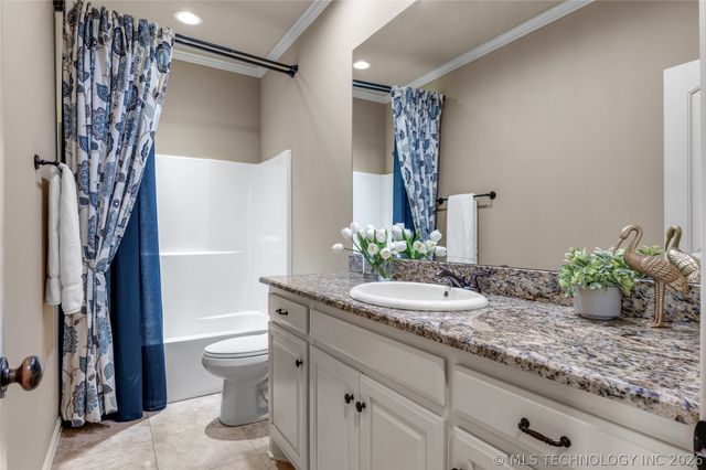 11343 S 75th Avenue E, Bixby, OK 74008