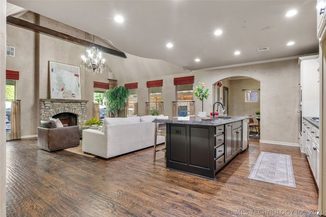 11343 S 75th Avenue E, Bixby, OK 74008