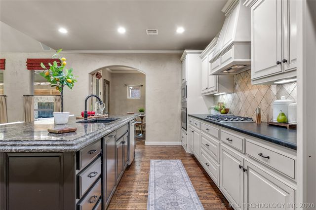 11343 S 75th Avenue E, Bixby, OK 74008