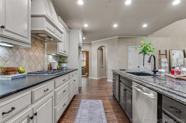 11343 S 75th Avenue E, Bixby, OK 74008