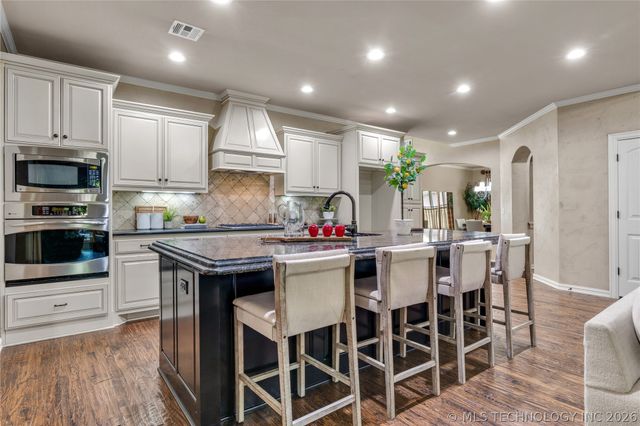 11343 S 75th Avenue E, Bixby, OK 74008