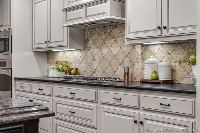 11343 S 75th Avenue E, Bixby, OK 74008