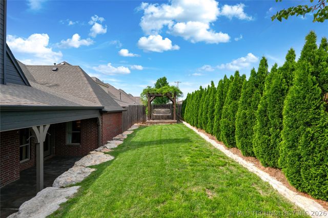 11343 S 75th Avenue E, Bixby, OK 74008