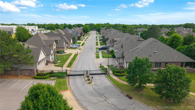 11343 S 75th Avenue E, Bixby, OK 74008
