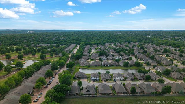 11343 S 75th Avenue E, Bixby, OK 74008