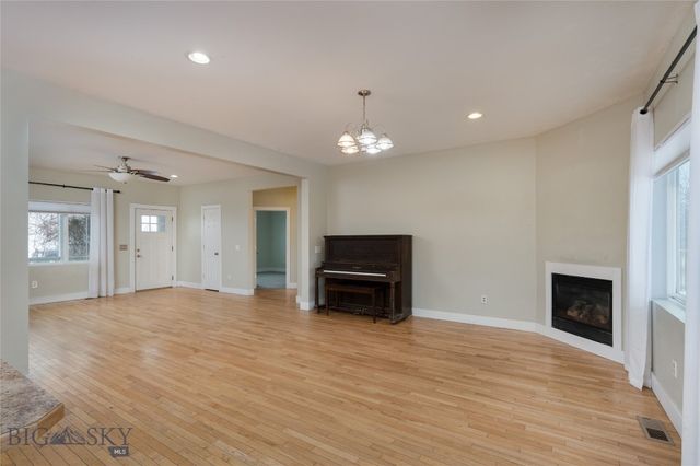 1113 Yellowstone Avenue, Belgrade, MT 59714