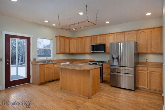 1113 Yellowstone Avenue, Belgrade, MT 59714