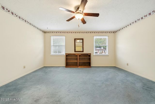 6958 Timbercroft Lane, Fayetteville, NC 28314