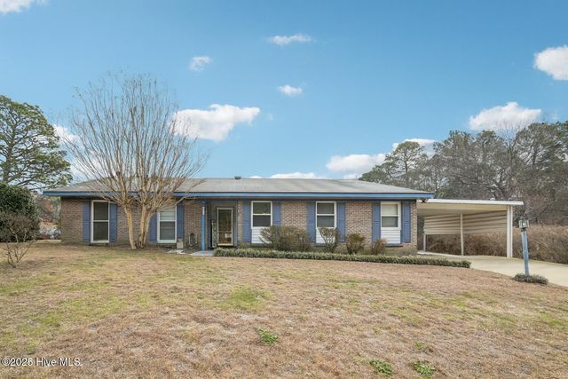 6958 Timbercroft Lane, Fayetteville, NC 28314