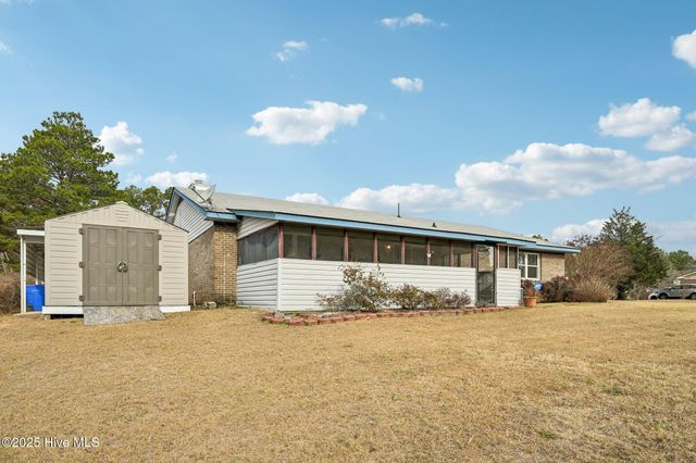 6958 Timbercroft Lane, Fayetteville, NC 28314