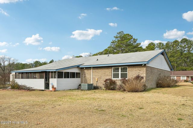 6958 Timbercroft Lane, Fayetteville, NC 28314