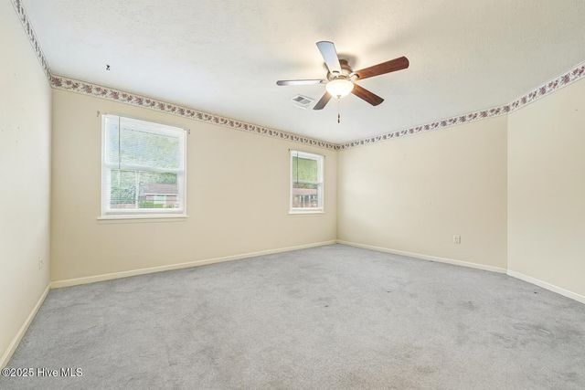 6958 Timbercroft Lane, Fayetteville, NC 28314