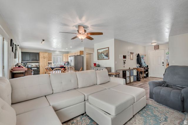 4928 W EAGLES LANDING ST ST, West Point, UT 84015