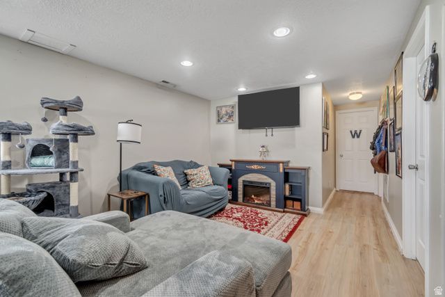 4928 W EAGLES LANDING ST ST, West Point, UT 84015