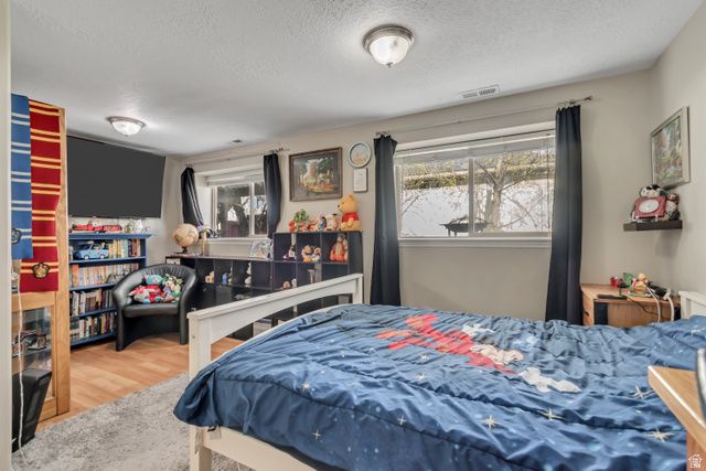 4928 W EAGLES LANDING ST ST, West Point, UT 84015