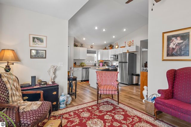 1040 Umber Drive, Traverse City, MI 49696