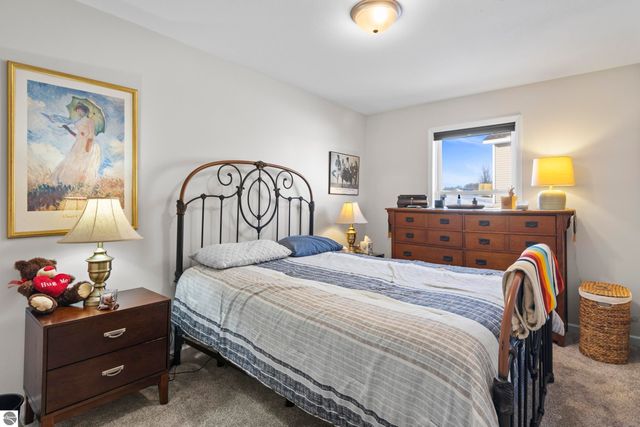 1040 Umber Drive, Traverse City, MI 49696