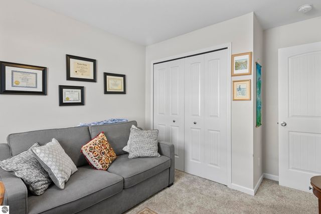 1040 Umber Drive, Traverse City, MI 49696