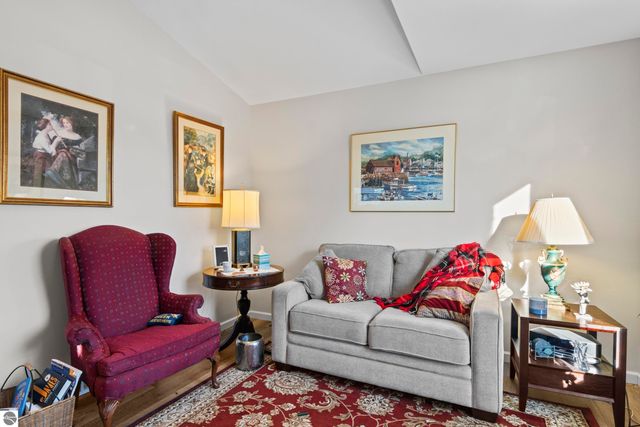 1040 Umber Drive, Traverse City, MI 49696