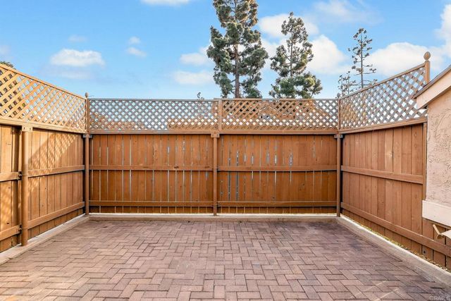 2411 Adirondack 1, Paradise Hills, CA 92139