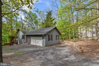 102 NORTHWOOD CIR, Cross Junction, VA 22625