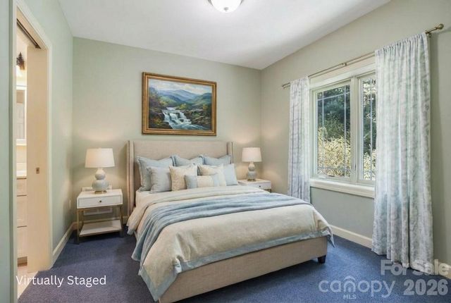 301 Gateway Drive, Hendersonville, NC 28739