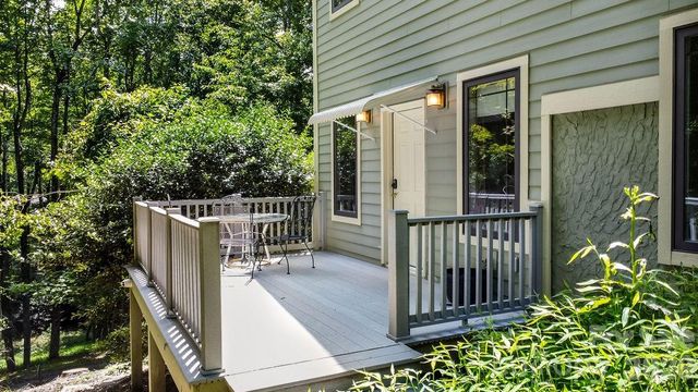 301 Gateway Drive, Hendersonville, NC 28739