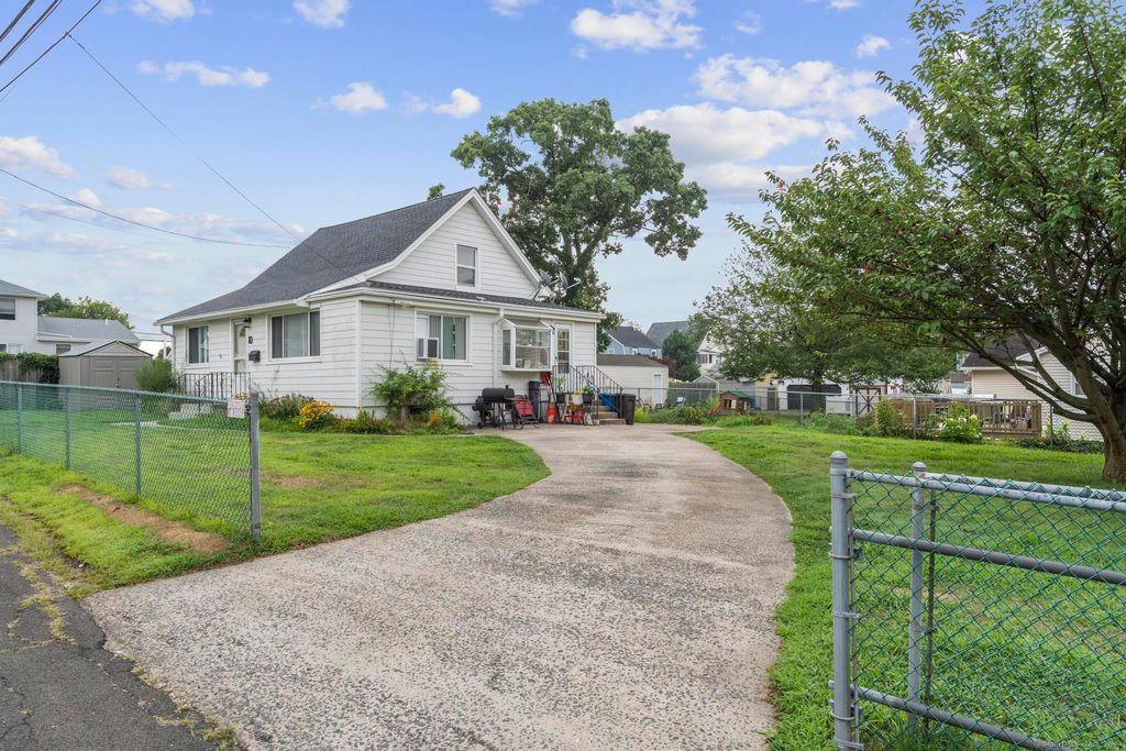 10 Cold Spring Street, East Haven, CT 06512