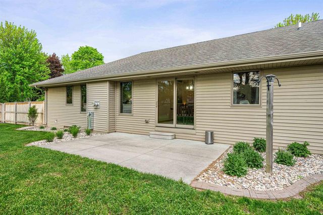 1112 LAKE PARK ROAD, Menasha, WI 54952