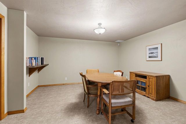 1112 LAKE PARK ROAD, Menasha, WI 54952