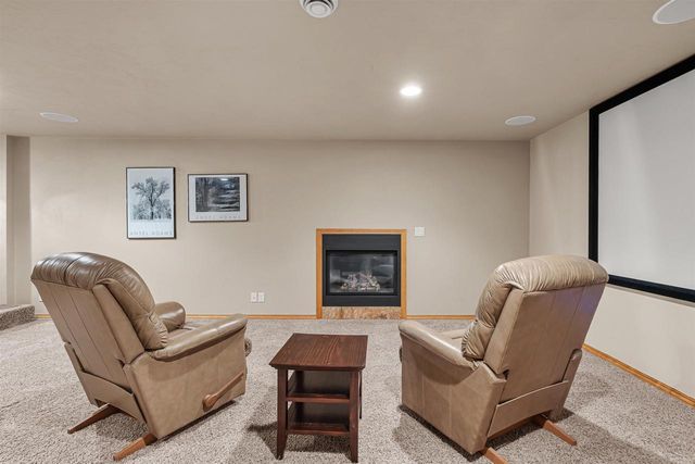 1112 LAKE PARK ROAD, Menasha, WI 54952