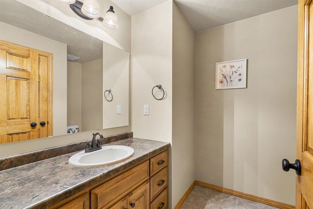 1112 LAKE PARK ROAD, Menasha, WI 54952