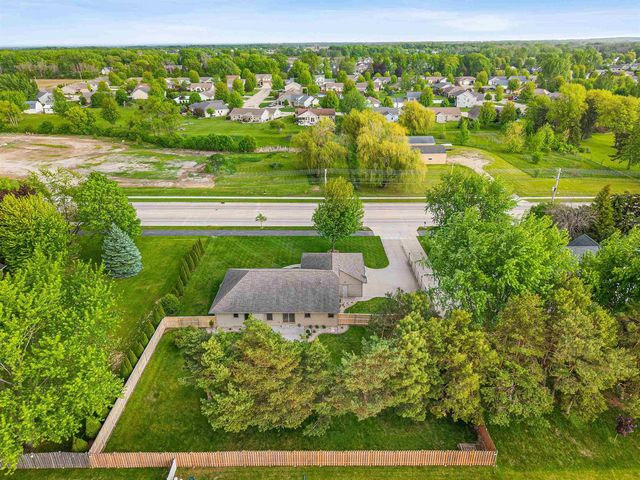 1112 LAKE PARK ROAD, Menasha, WI 54952