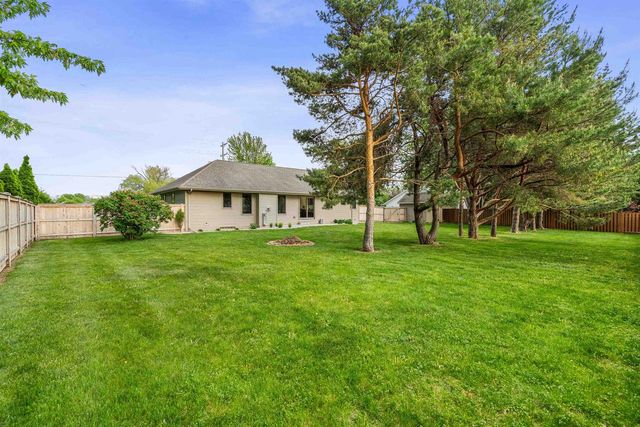 1112 LAKE PARK ROAD, Menasha, WI 54952