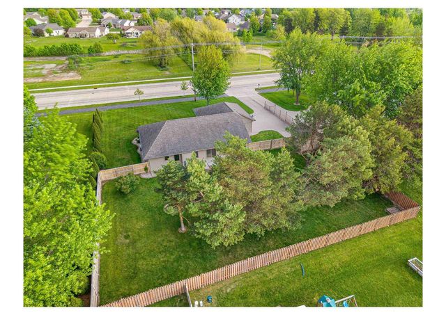 1112 LAKE PARK ROAD, Menasha, WI 54952