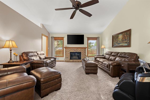 1112 LAKE PARK ROAD, Menasha, WI 54952