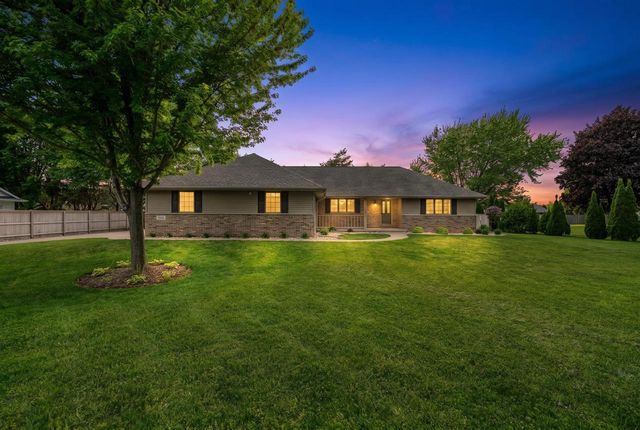 1112 LAKE PARK ROAD, Menasha, WI 54952