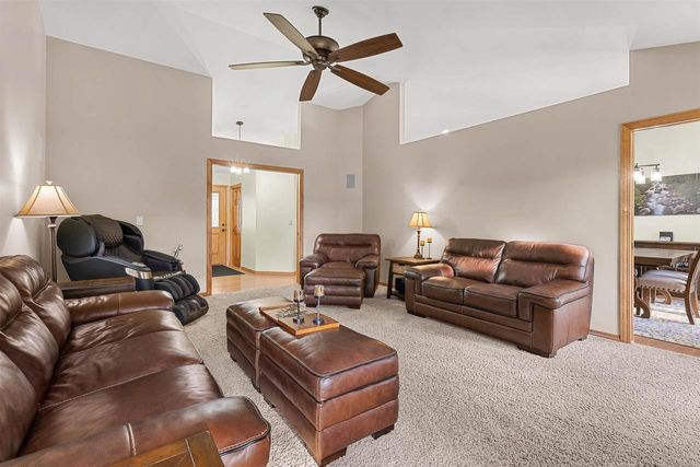 1112 LAKE PARK ROAD, Menasha, WI 54952