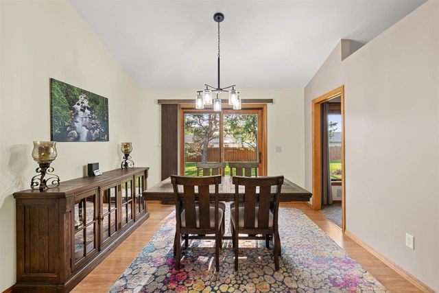 1112 LAKE PARK ROAD, Menasha, WI 54952