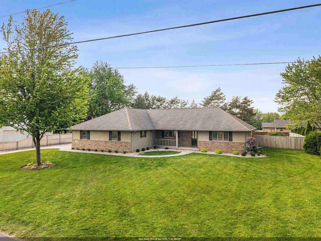 1112 LAKE PARK ROAD, Menasha, WI 54952