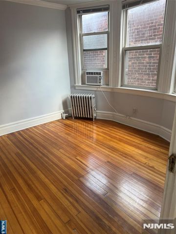 381 Centre Street, Nutley, NJ 07110