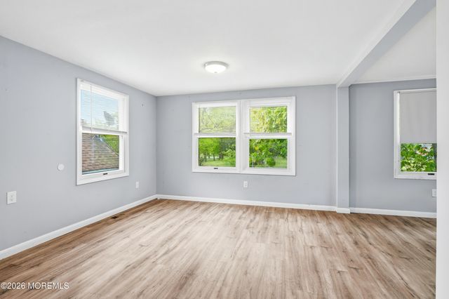 11 W Arverne Avenue, Ocean Gate, NJ 08740