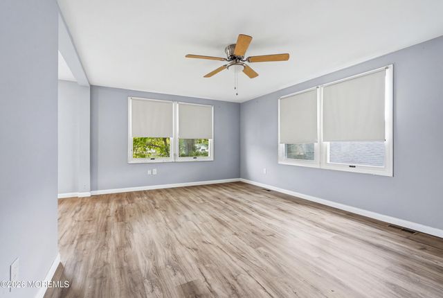 11 W Arverne Avenue, Ocean Gate, NJ 08740