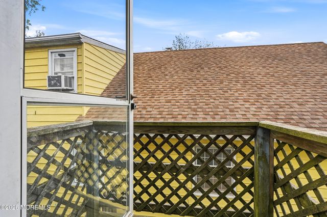 11 W Arverne Avenue, Ocean Gate, NJ 08740