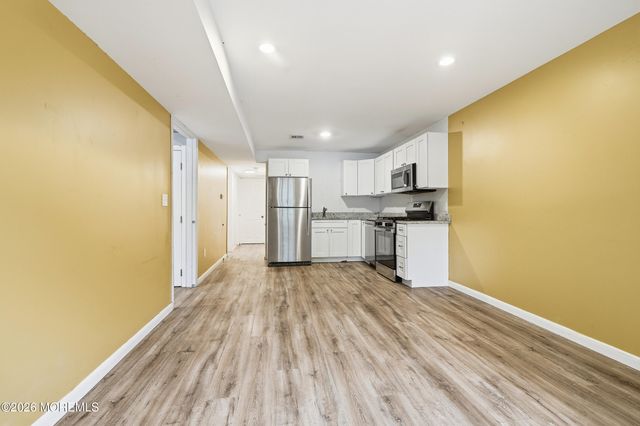 11 W Arverne Avenue, Ocean Gate, NJ 08740